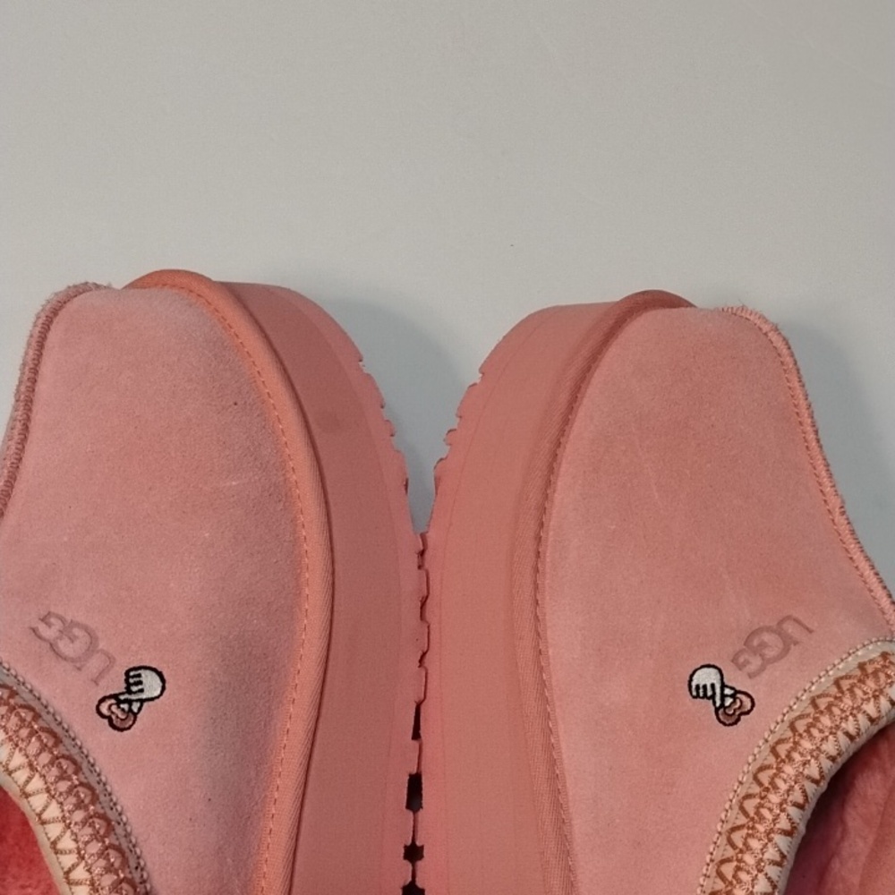 Ugg Taz Love 25" Slippers - Picture 8 of 14